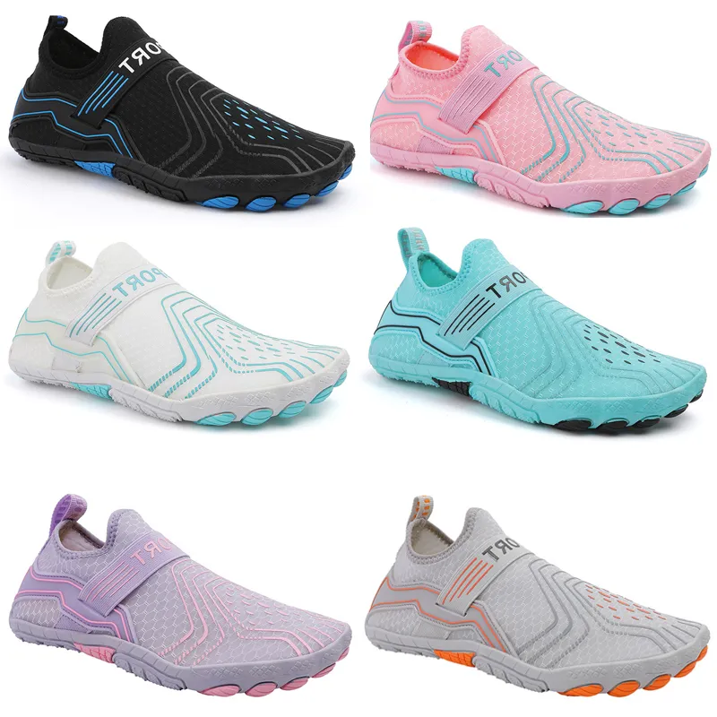 2024 Valentino Shoes Hommes Chaussures de plongée Natation Chaussettes de sports nautiques Pieds nus Hommes Femmes Sneaker Yoga Fitness Danse Natation Surf Plongée Snorkeling Chaussure 36-45