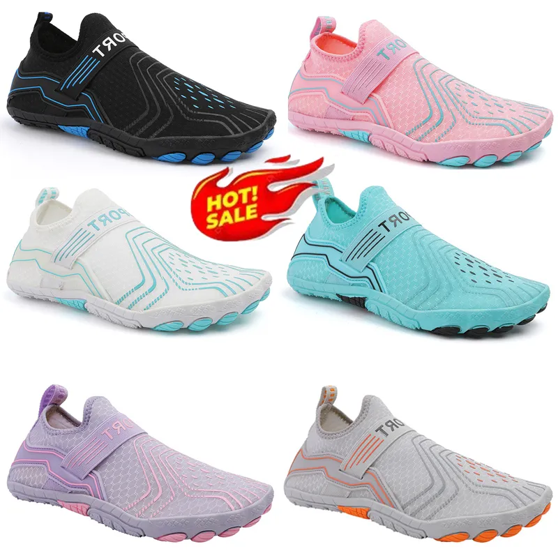 Skor aqua män barfota vatten sneakers kvinnor simning sandaler strand vader lägenheter unisex andas snabb torr skor storlek 36-45 gai 930