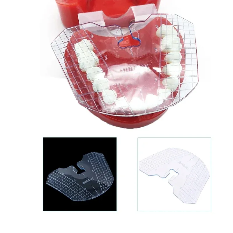 Disposizione dei denti della piastra guida dentale sulla protesi per un allineamento completo della protesi Strumenti di misurazione del laboratorio odontoiatrico