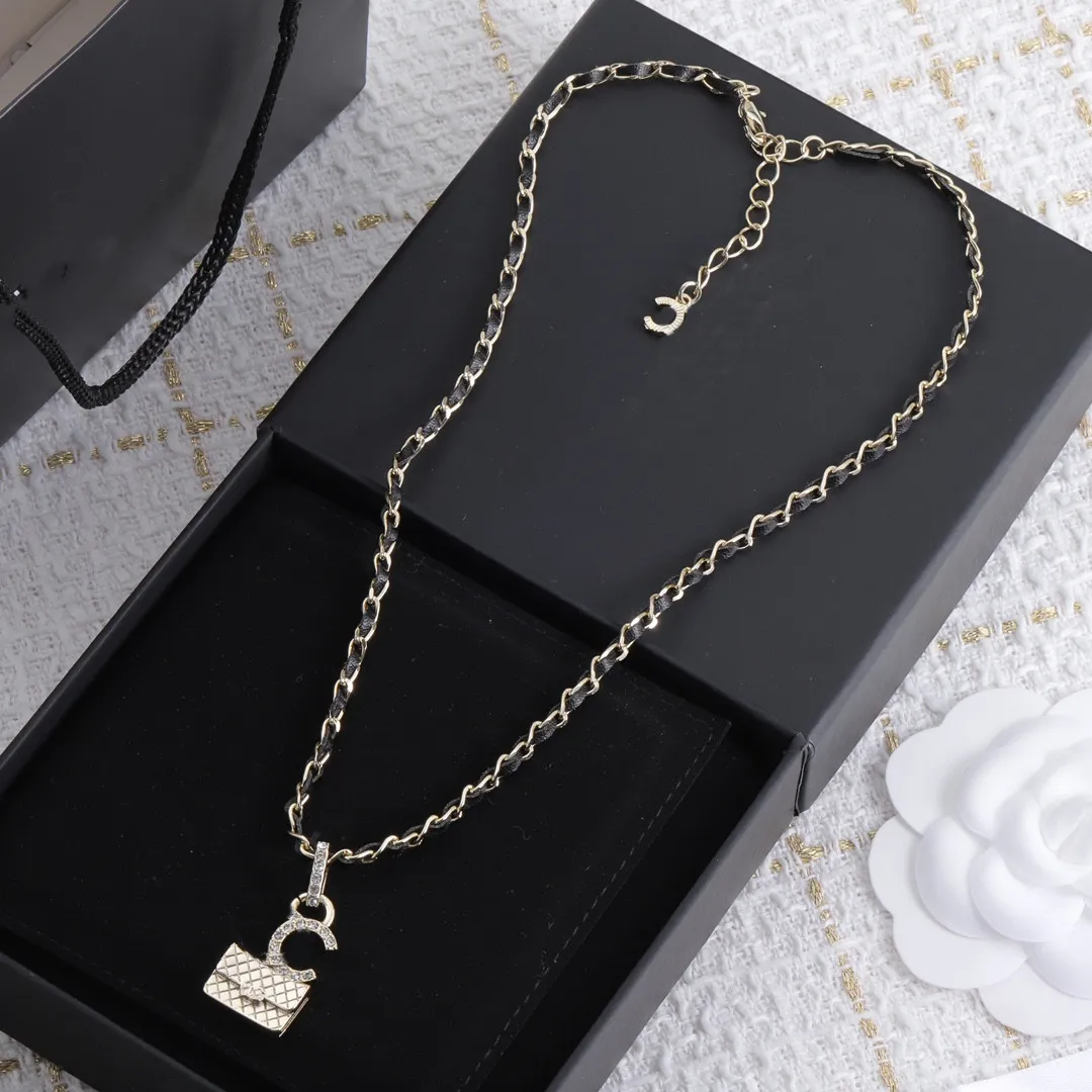 Sac Design lettre collier pendentif chaîne colliers mode collier pour femme Couple chaînes en laiton collier de mariage cadeau bijoux