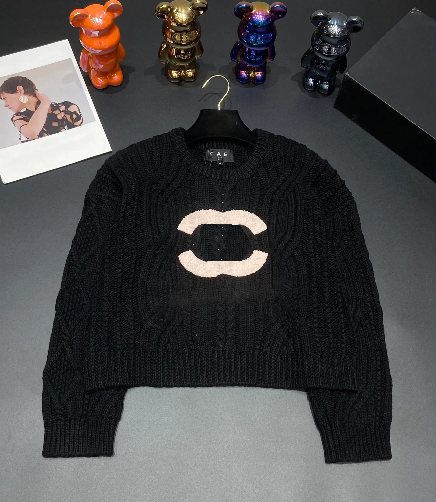 2024 Nuova moda di alta qualità Abbigliamento donna Designer C Lettera Ricamo Elegante maglione di lana nero lavorato a maglia SML