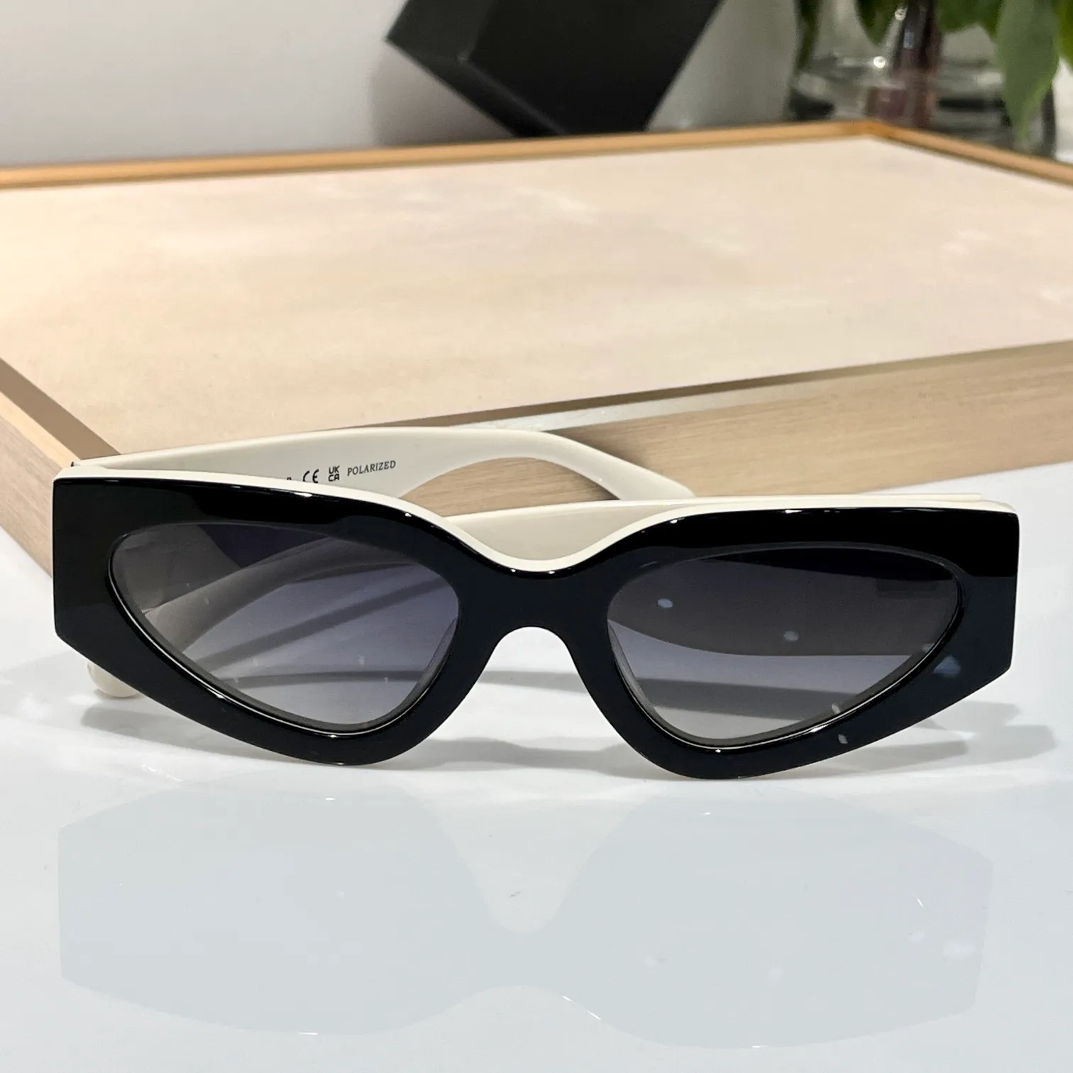 Occhiali da sole gatto black avorio/grigio gradiente femminile designer bicchieri sonnenbrille donne sfumature sunnies gafas de sol uv400 occhiali con scatola