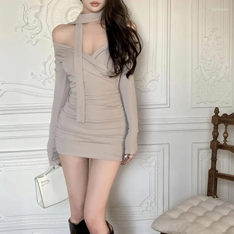 Casual Dresses V-neck Pleated Solid Color Long-sleeved Dress Women 2024 Spring Korean Sexy Slim All Match Mini With Scarf