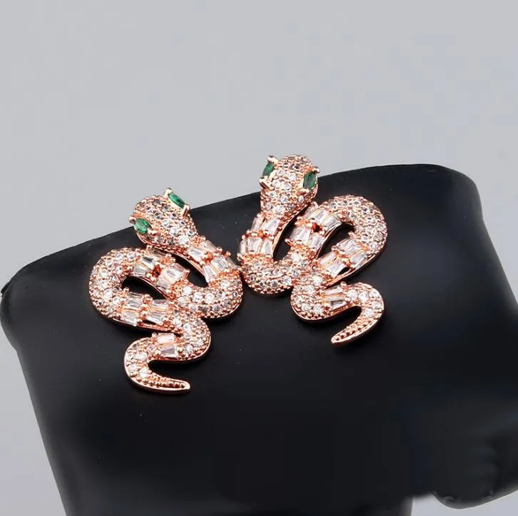 Hiphop Punk Vintage Animal Cobra oeil vert goujons serpent oreille Clip boucle d'oreille de luxe boucles d'oreilles femmes personnalité créative bijoux accessoires vente en gros cadeau de fête