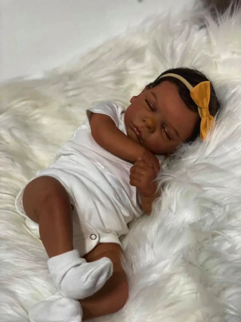 19inch African American Doll Romy Black Skin Reborn Baby afgewerkt Geboren met geworteld haar Handgemaakt speelgoedcadeau voor meisjes 240119