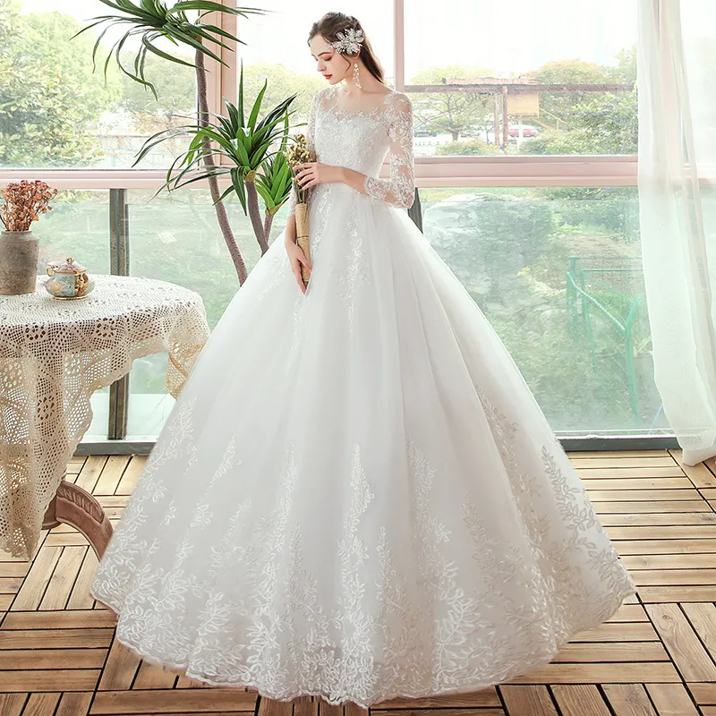 Customizable Vintage Princess Princess grace wedding dress with Lace Appliques and Long Sleeves - Perfect for Brides