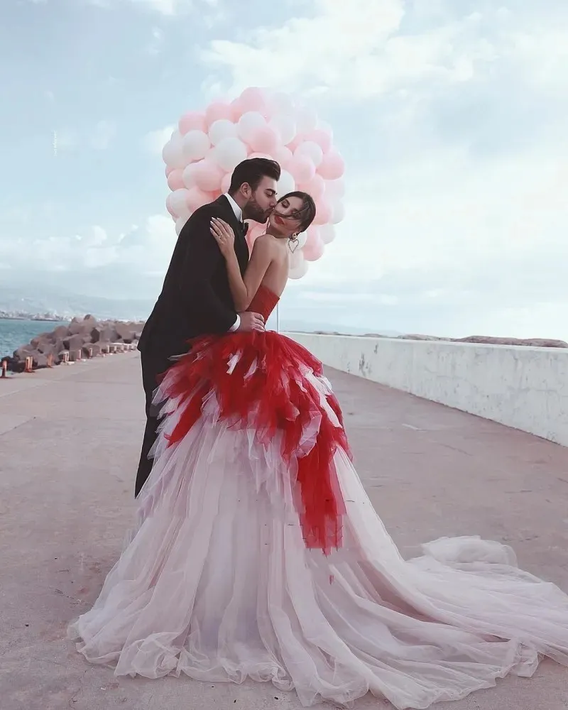 Sweetheart Neckline Prom Dresses, Ivory Formal Dresses: Red