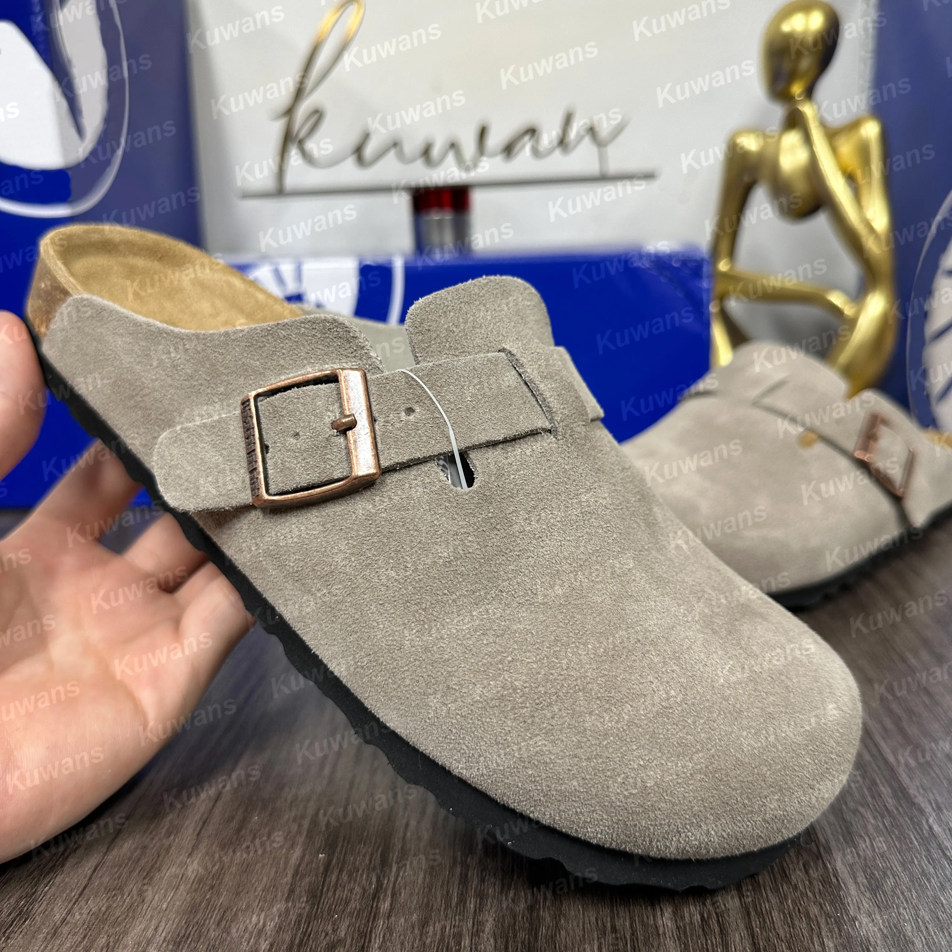 Designer bostony zatyka sandały kapcie Cork Flat Fashion Summer Leatt Slajda Ulubione buty plażowe Kobiety mężczyźni rozmiar 115