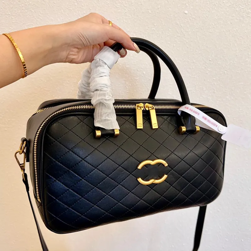 Lüks Kadın Tasarımcı Makyaj Kutusu Crossbody Bag Çanta Fransız Marka Marka Vanity Case Omuz Çanta Moda Bayanlar Gerçek Deri E birer Çanta Tote