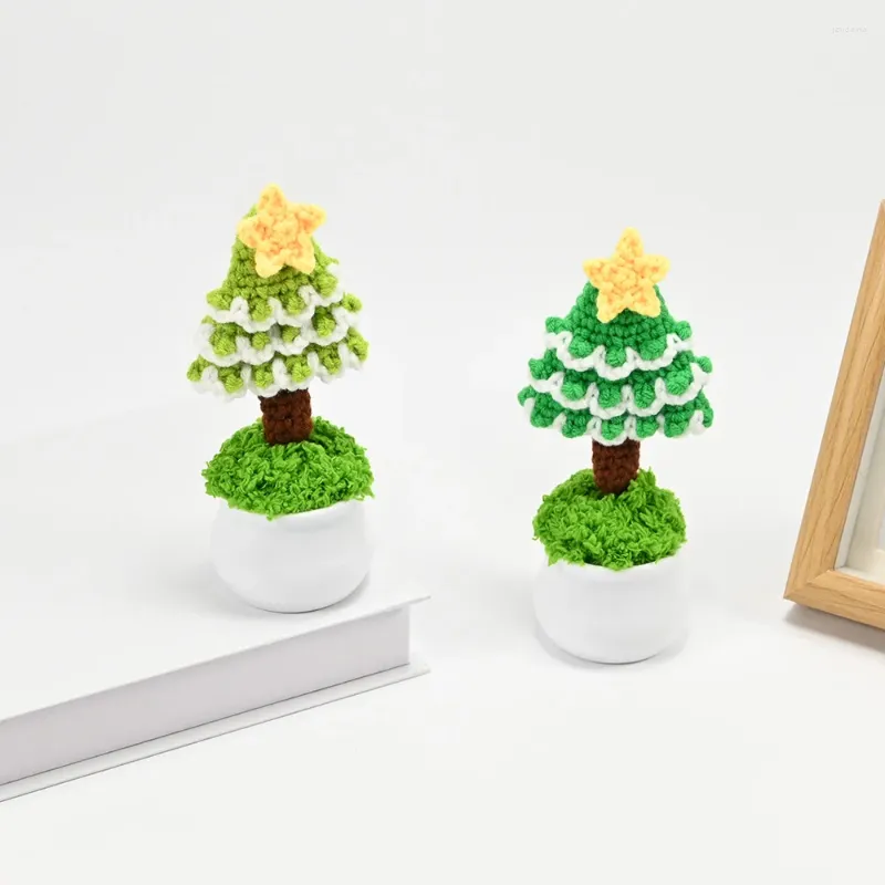 Decoratieve bloemen Handgehaakte kerstboom Potplant Perfect thuis en op kantoor Bureau Decor Ideaal cadeau voor vriend Tafelbladornamenten