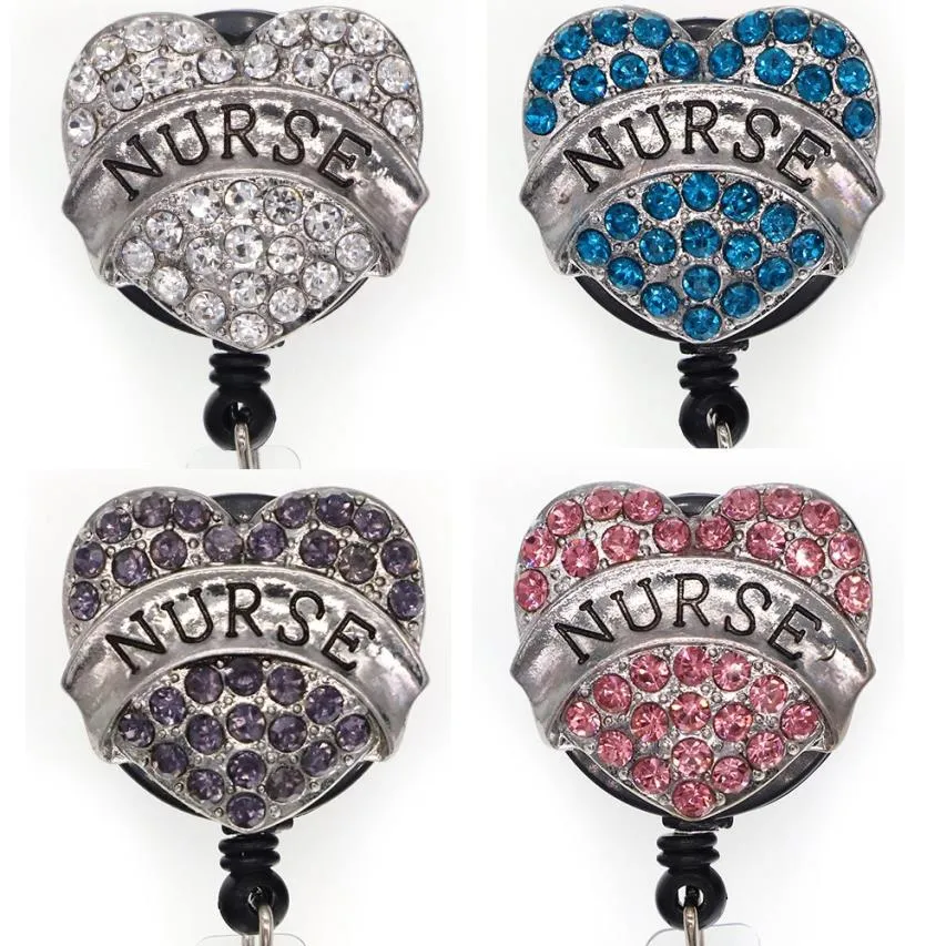 10 PCS Mycket hela nyckelringar Crystal Rhinestone Heart Form Nurse Name Card Badges Holder för tillbehör271d