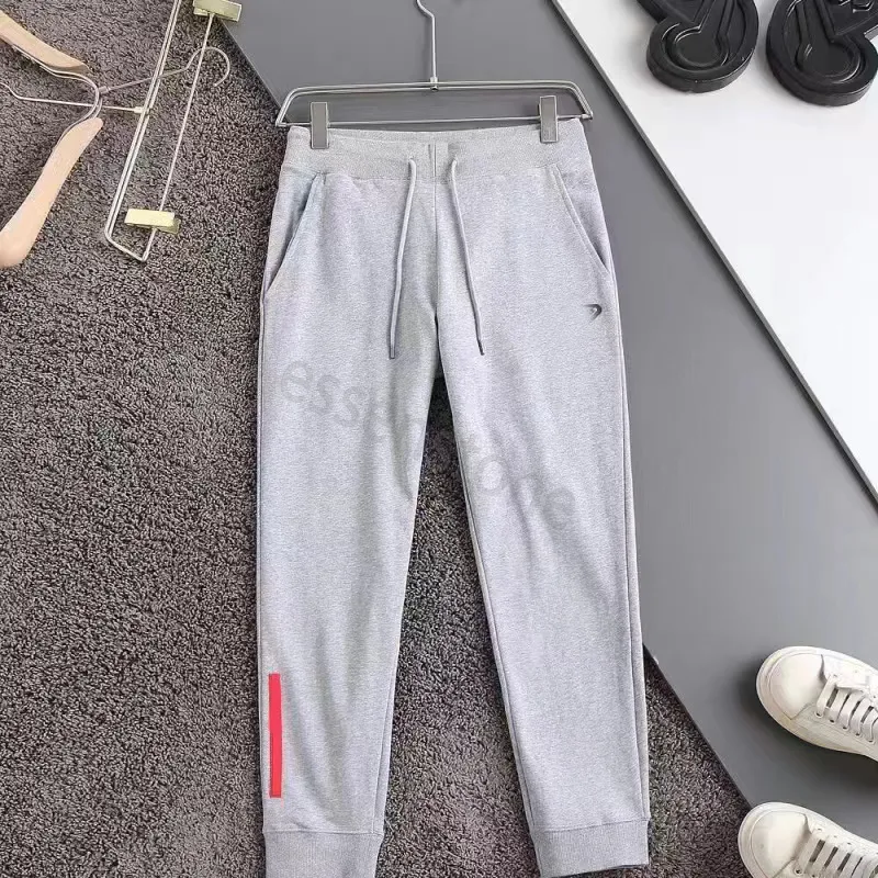 P Designer men's pants Summer fashion sports pants Loose flexible comfortable wrinkle resistant breathable high stretch pants Casual running pants joggers men