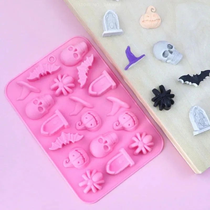 Baking Moulds 18 Cavities Halloween Scary Silicone Mold Hat Skull Tomb Bat Pumpkin Spider Chocolate Gummy Mould Cake