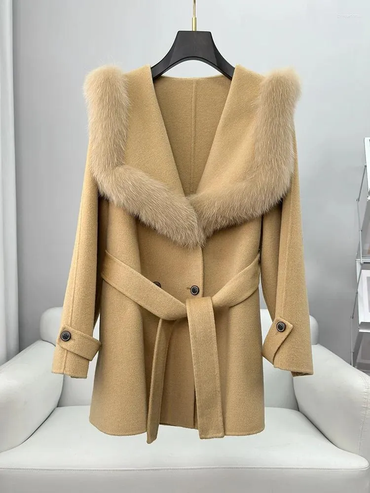 Abiti casual 2024 Autunno/Inverno Pelliccia Erba Cappotto di cashmere double face per design di media lunghezza da donna e riduzione dell'età di lana