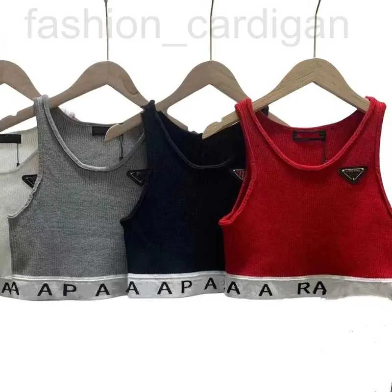 Projektantka Knits TEES Womens Tank Kamizel Kamizelka Zwykle przycięta bawełniana koszulka stylowa brzuch-button femme dzianinowy sport