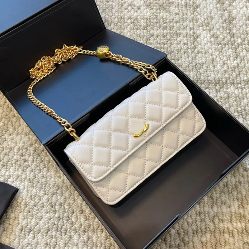 Designer Love Chain Woc Crossbody Bag 18cm Kvinnor Vintage Gold Hardware Shoads Bag Läder Matelasse Pochet Card Holder Luxury Handbag Shopping Clutch Coin Purse