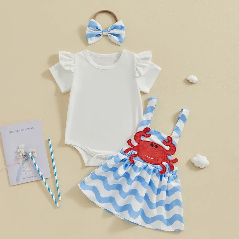 Conjuntos de ropa para bebés pequeños, 3 uds., conjunto de ropa, mamelucos dulces de verano, bordado de cangrejo, faldas con tirantes a rayas, diadema infantil