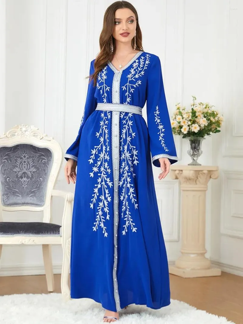 Vêtements ethniques Ramadan Maroc Robe Femmes Musulmanes Abaya 2024 Eid Broderie Abayas Dubaï Islam Robes De Fête Kaftan Robe Robes Largos
