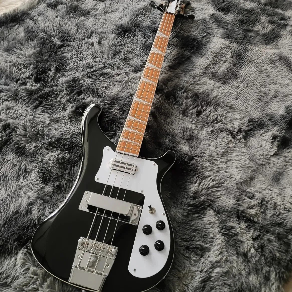 Rick 4003 Backer guitare basse couleur noire matériel chromé guitare électrique de haute qualité