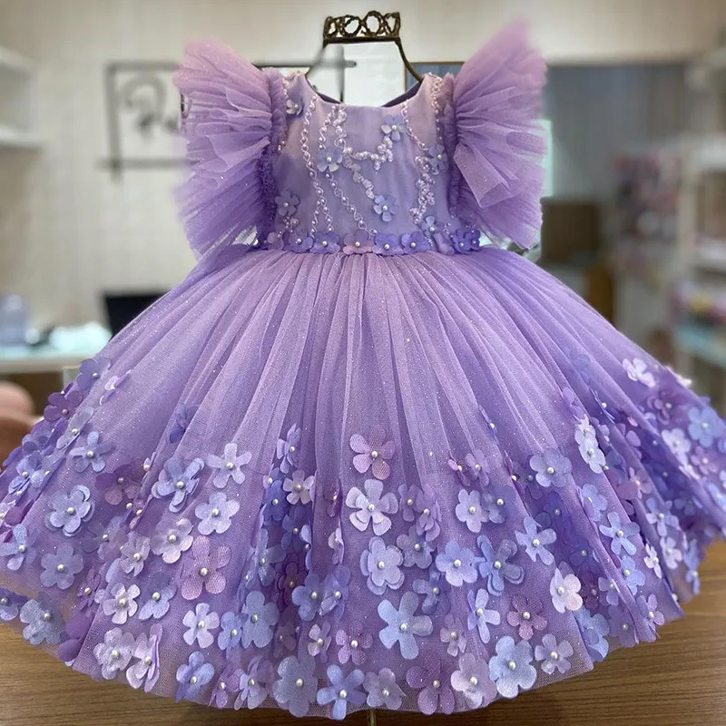 2024 Gracieful Purple Ball Gown Flower Girl Dresses For Wedding New Pearls Pärlade blommor Tulle Toddler Pageant -klänningar Handgjorda Baby First Holy Communion Dress