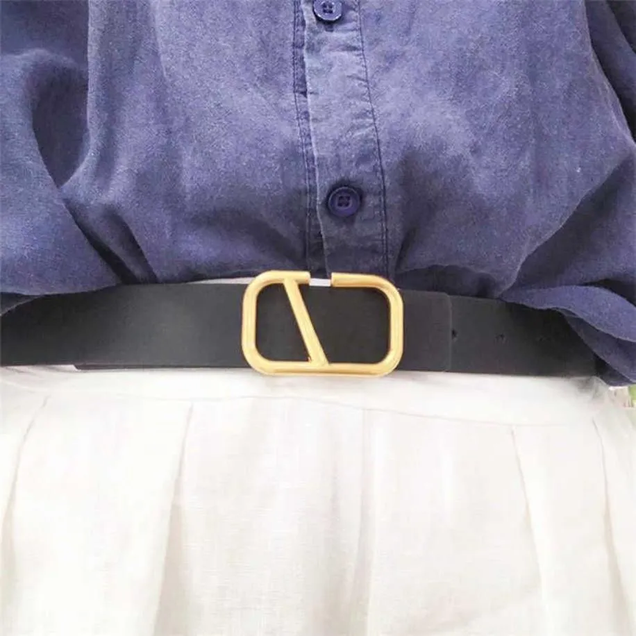 Cintura di design da donna Cintura classica vintage lettera V con fibbia liscia Cintura decorativa Larghezza 3 cm Cinture in pelle da donna Whole314z