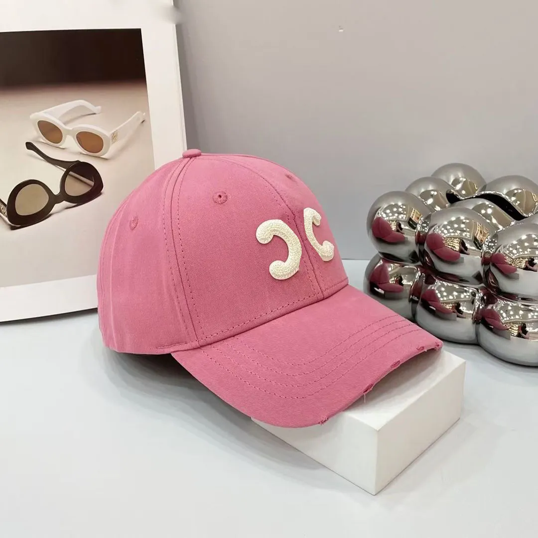 Chapeaux de créateurs printemps / été pour femmes Lettre motif brodé Casquette de baseball Bonbons colorés Neuf styles Casquette Chapeau pare-soleil pour hommes Jeunes tendance Jolies casquettes