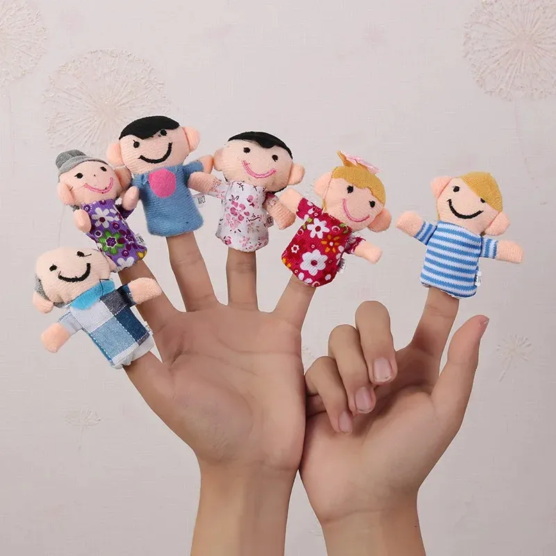 6st Cartoon Animal Family Finger Puppet Soft Plush Toys Rollspel Tell Story Cloth Doll Education for Children Gift 240126