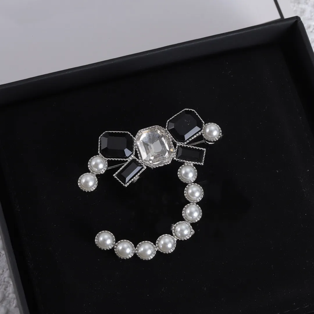 Mode Silber Diamant Brosche Pins Top Qualität Broschen Design Luxus Brosche Für Geschenk Broschen Zubehör Versorgung