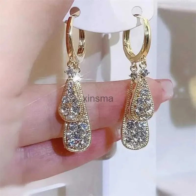 Stud exquis Zircon goutte pendentif boucles d'oreilles dorées pour les femmes à la mode personnalisé accessoires quotidiens bijoux de fête cadeaux d'anniversaire YQ240129