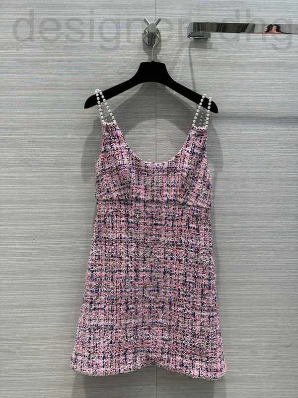 Podstawowe sukienki zwykłe projektant Nanyou High End Women's 2023 Autumn Pachnące Pachnące Seksowna pikantna dziewczyna z dzianiny A-line Pearl Sling Sukienka VWP9