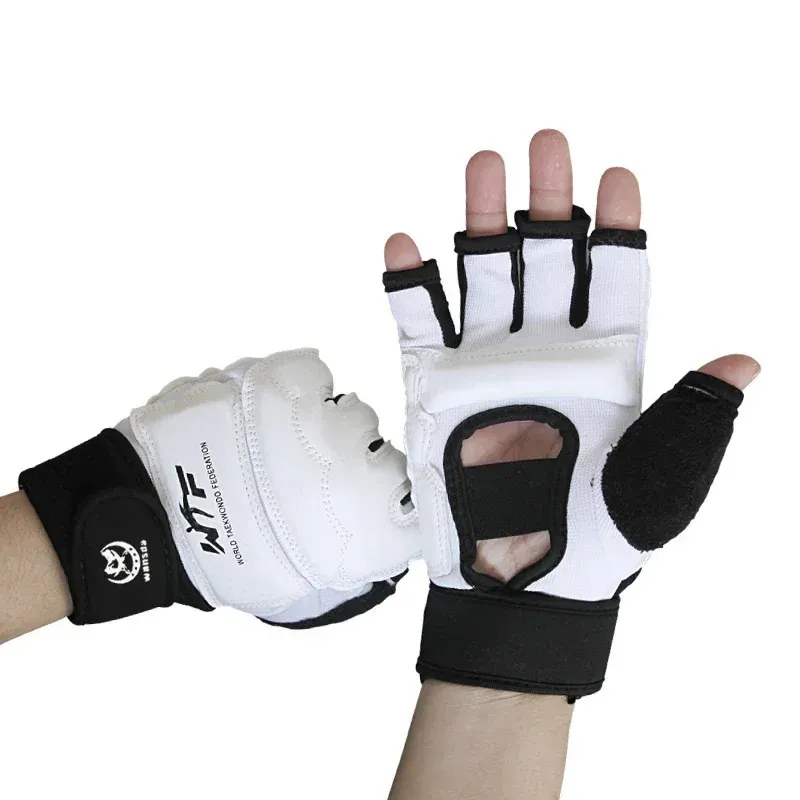 Fitness Adulte / Hommes Demi-doigts Gants de boxe en cuir MMA Punch BAG Gants Kick Boxing Muay Thai Karate Wraps Gym 240125