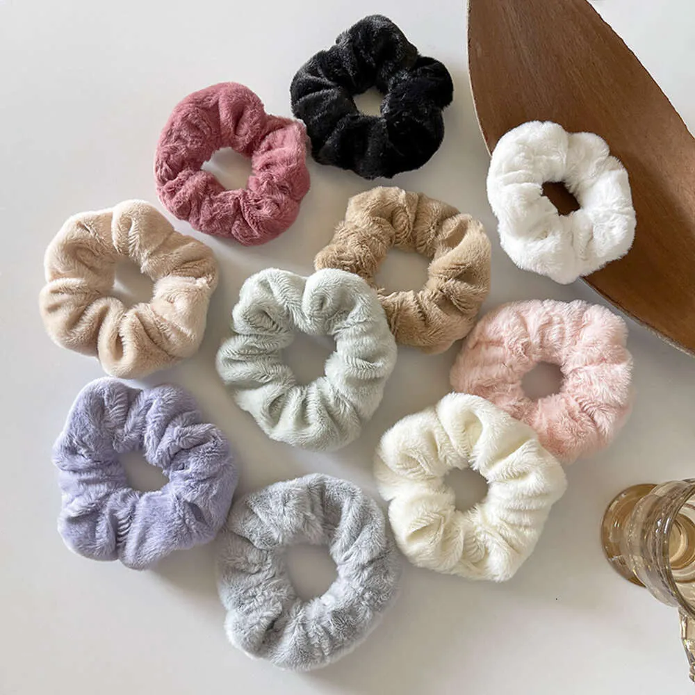 Nuove fasce per l'autunno e l'inverno, corda per l'intestino crasso in peluche da donna carina, accessori per capelli Teddy JK, fascia per la versione coreana