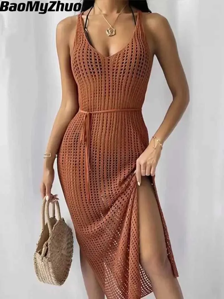 Robes décontractées de base 2024 Nouveau Sexy Hollow Fish Net Maxi Knited Robe Women's Party Club Voir à travers Bodycon Long Robe Summer Beach Holiday Set J240130