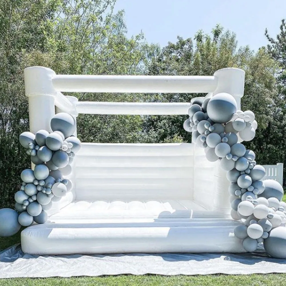 wholesale Château gonflable de mariage gonflable en PVC de maison de rebond blanche la plus populaire commerciale / lit de saut / videur avec souffleur d'air pour les fêtes et les événements, bateau aérien gratuit