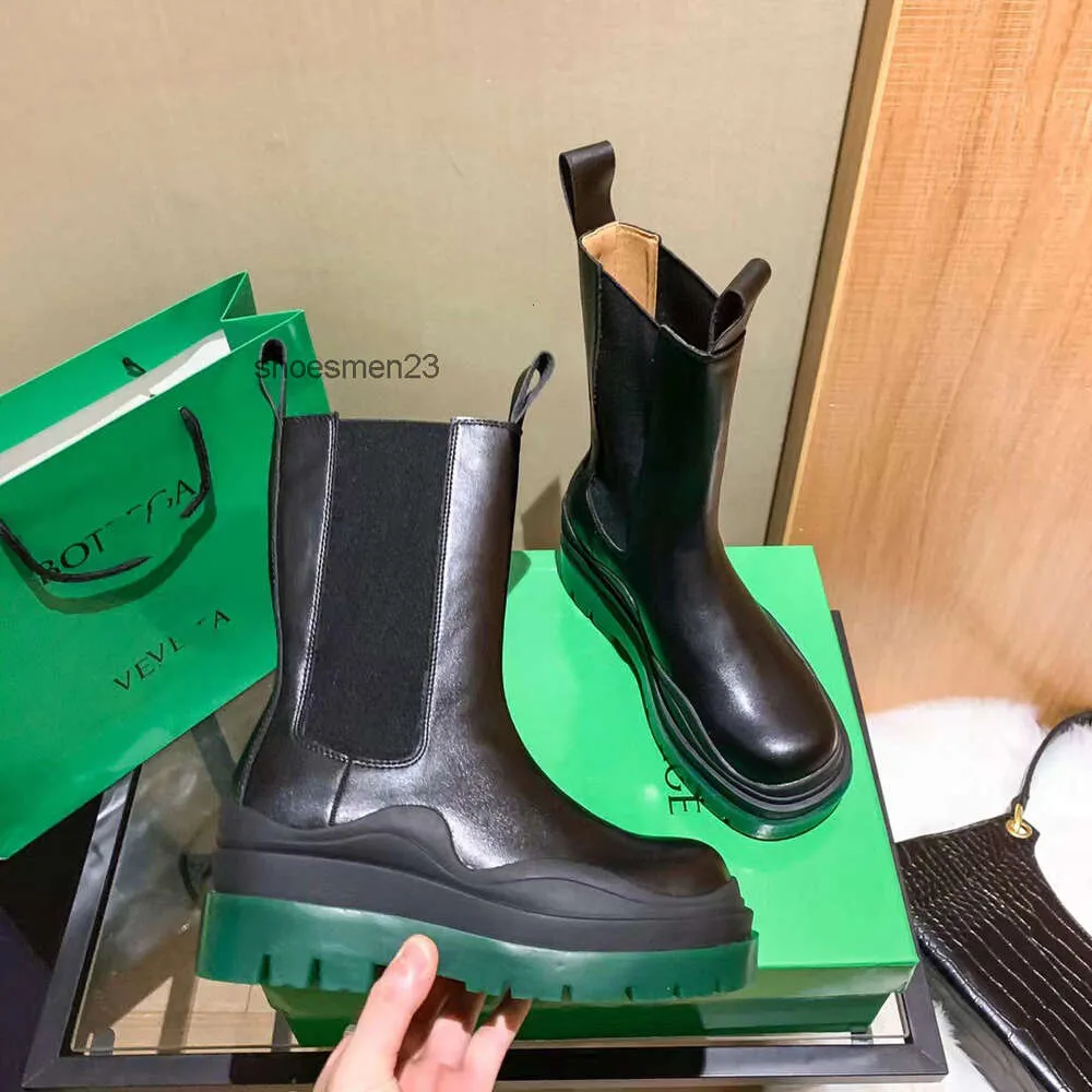 Bottes de créateur Mona Botega Boot Martin Botteega New Chelsea Mid en cuir véritable Venetas même tuyau de fumée Knight High 57UG