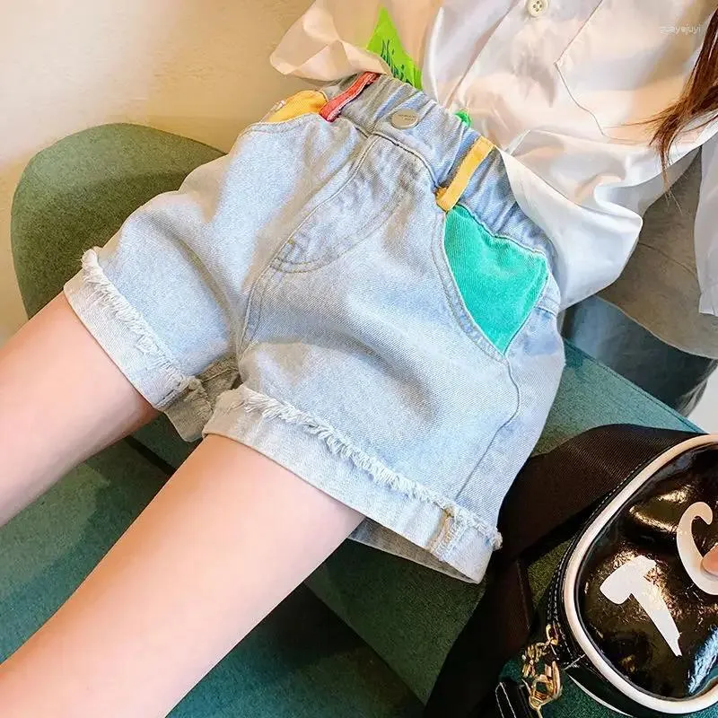 Jeans d'été coréens pour bébés filles et garçons, vêtements pour enfants de 4 à 12 ans, pantalons courts décontractés en Denim avec dessin animé, 2024