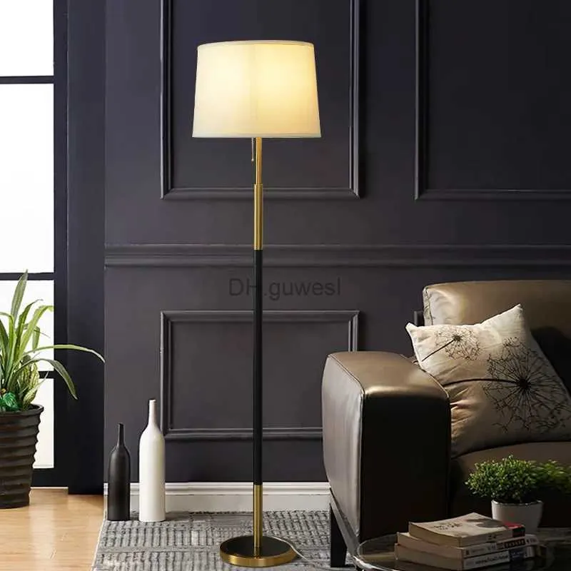 Lampy podłogowe lampa podłogowa prosta nowoczesny styl Lampka luksusowa minimalistyczna sofa z boku lampy stojącej podłogowa lampa stołowa wysokiej klasy na YQ240130