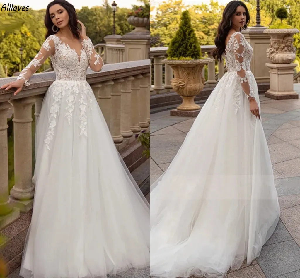 Appliqued Lace Plus Size Wedding Dresses Sexy V Neck Long Sleeves Elegant Bridal Gowns Tulle A Line Sweep Train Maternity Boho Vest De Novia Bride Robes