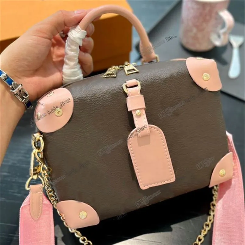 Petite Malle Çorba Çanta Çantası Crossbody Omuz Çantası Kaplamalı Tuval Perçinlenmiş Deri Köşeler Altın Renkli Denizcilik Zinciri Geniş Çıkarılabilir 265m