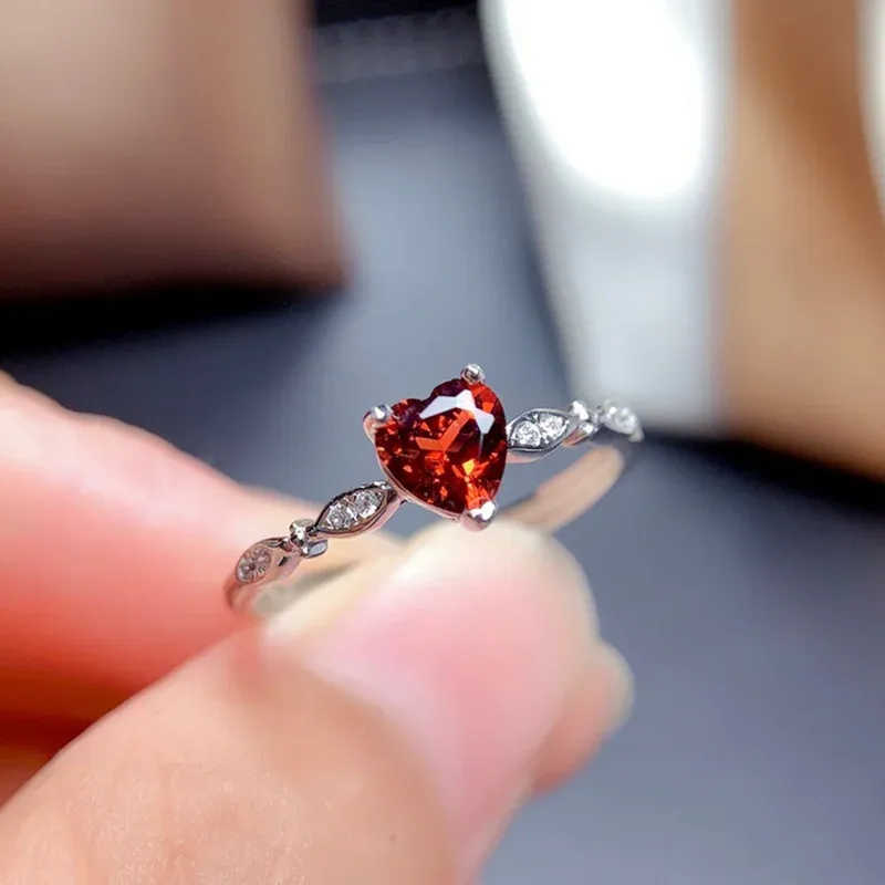 Rings Genuine Garnet Samll Ring 5MM HeartSharped Wine Red Gemstone Jewelry for Girl Wedding Engagement Gift Real 925 Sterling Silver