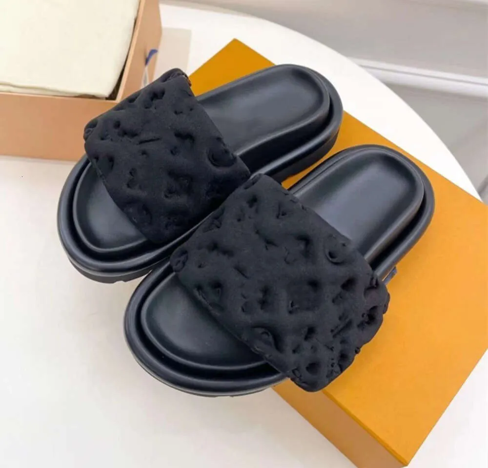 2024 Klassieke Prints Vrouwen Slippers Zomer Mannen Designer Slides Platte Sandalen Zwembad Kussen Muilezels Gewatteerde Voorband Strand Sandels12