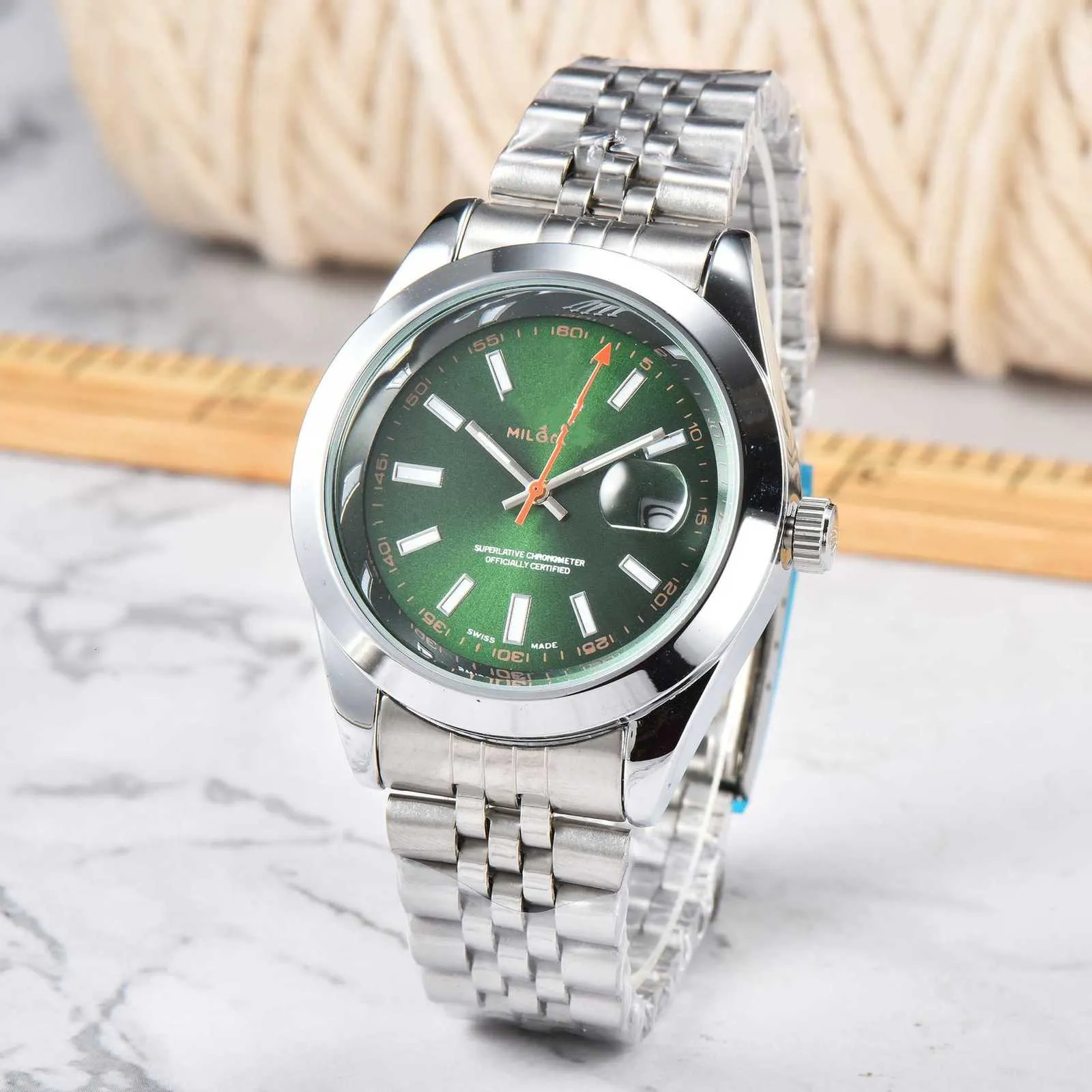 Laojia Live Hot Selling Quartz Steel Strip Lightning Universal Leisure Fashion Watch 123