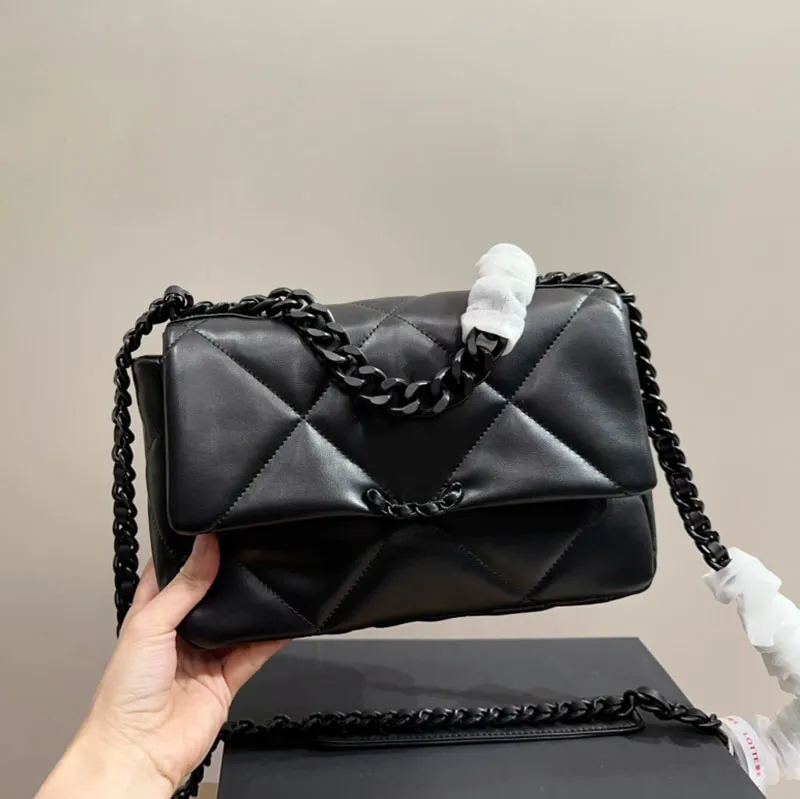 Women s Designer Medium Shoulder Bag Black Hardware Matelasse Chain Quilted Leather 26x18cm Metal Handle Two tone Stylish Crossbody Handbag