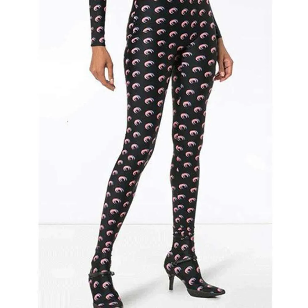 Designer Kvinnokläder Moon Print Pants Barbie sömlös sommar beskuren sportträning kvinna LMariner Goddes Sock Trend Blackhigh midjekvalitet Leggings8gdc