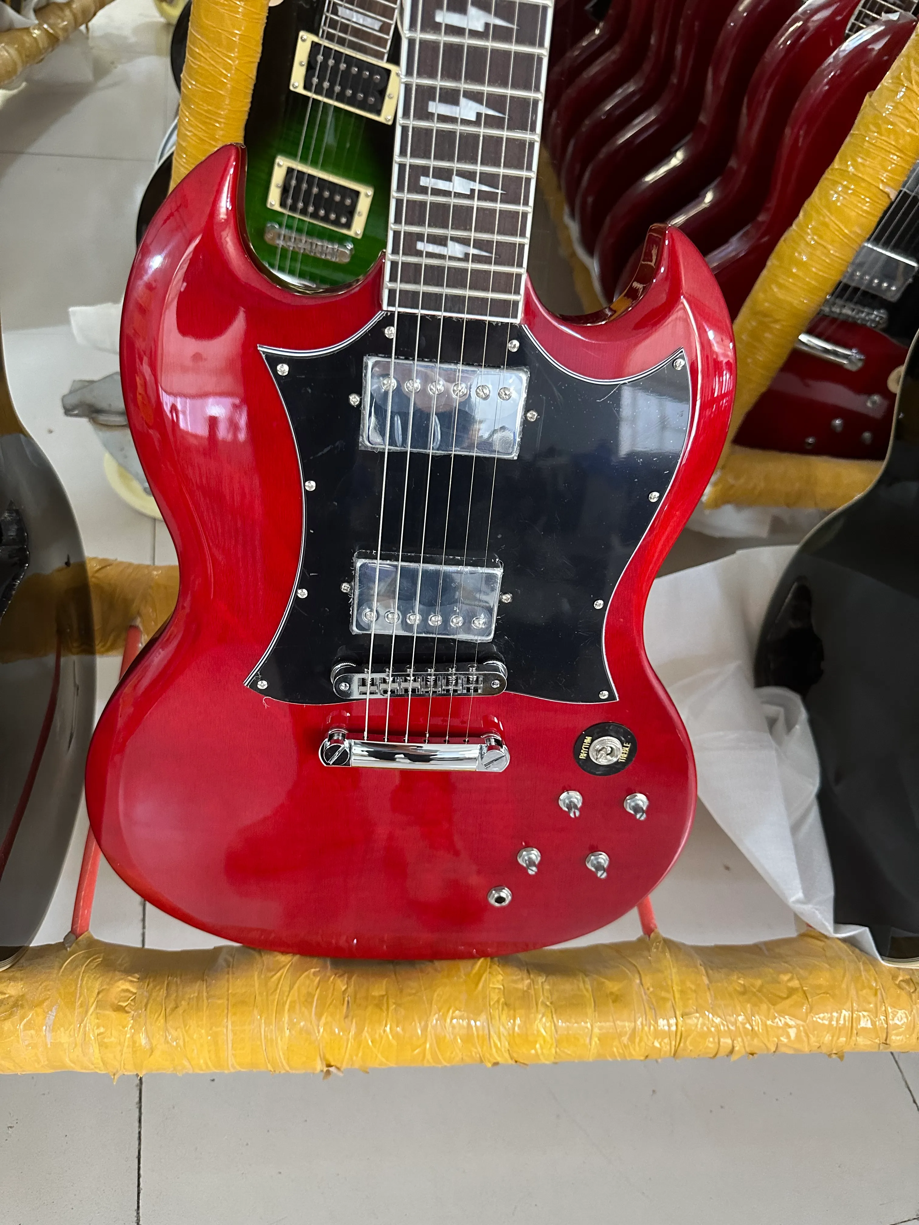 SG Electric Guitar ، Red Wine ، ترصيع البرق ، الملحقات الفضية ، في المخزون ، الشحن المجاني البرق