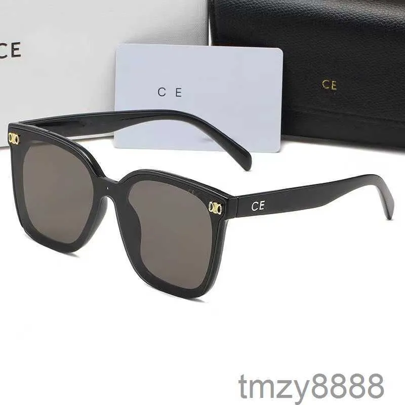 Óculos de sol de designer de moda de luxo para mulheres homens óculos iguais a Lisa Triomphe Beach Street Photo Pequenos Sunnies Metal Full Frame com caixa de presente 8QSP