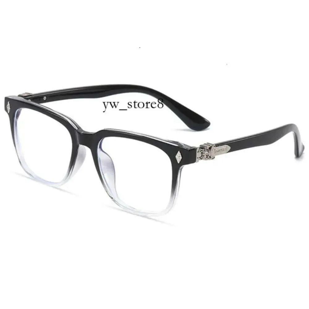 المصمم CH Cross Glasses Frame Chromees Hearts Grand Grand Grand Grand for Men Women Trendy Round Face TR90 Eye Male Protect