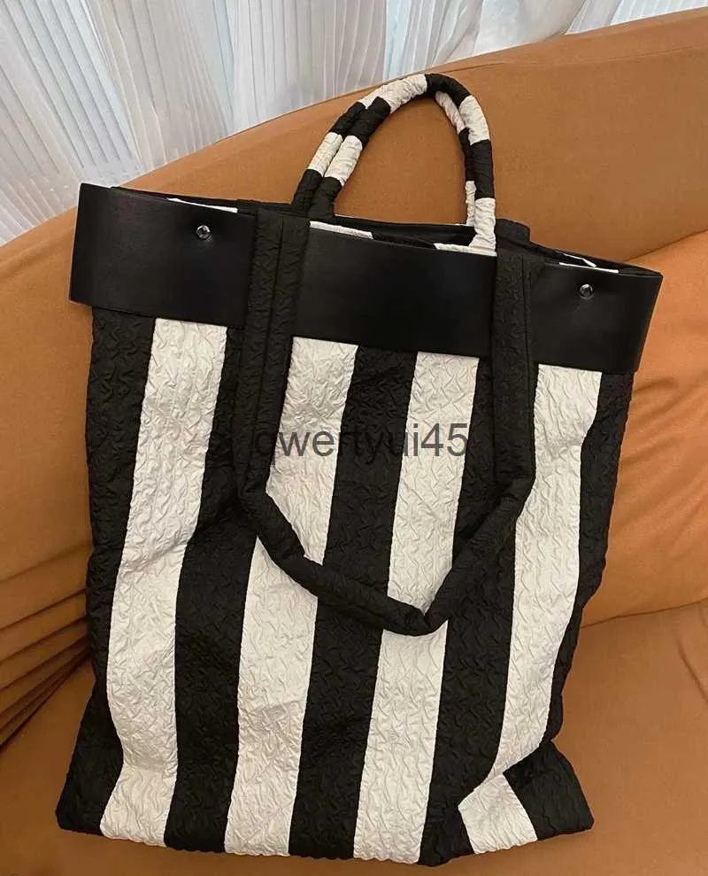 Shoulder Bags ip-op Slim Tote Bag For Women Luxury Designer andbag Purse 2023 New In PU Coon Clot Buon Striped Large Capacity Soulderqwertyui45
