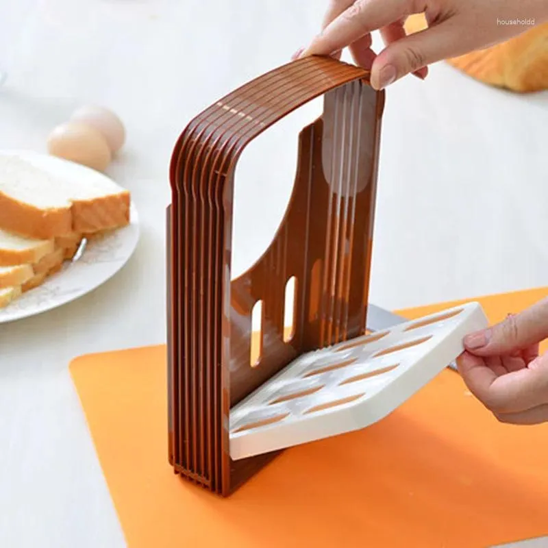 Bakningsverktyg Ankomstbrödskivor Toast Cutter Cutting Slicing Guide Rack och konditorisillbehör Tillbehör