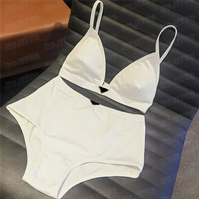 ホワイトファッションデザイナースイムタンクトップスブラジービーチスタイルの女性服サマーワンピース水着セクシーなソリッドカラービキニセットFZ2404024